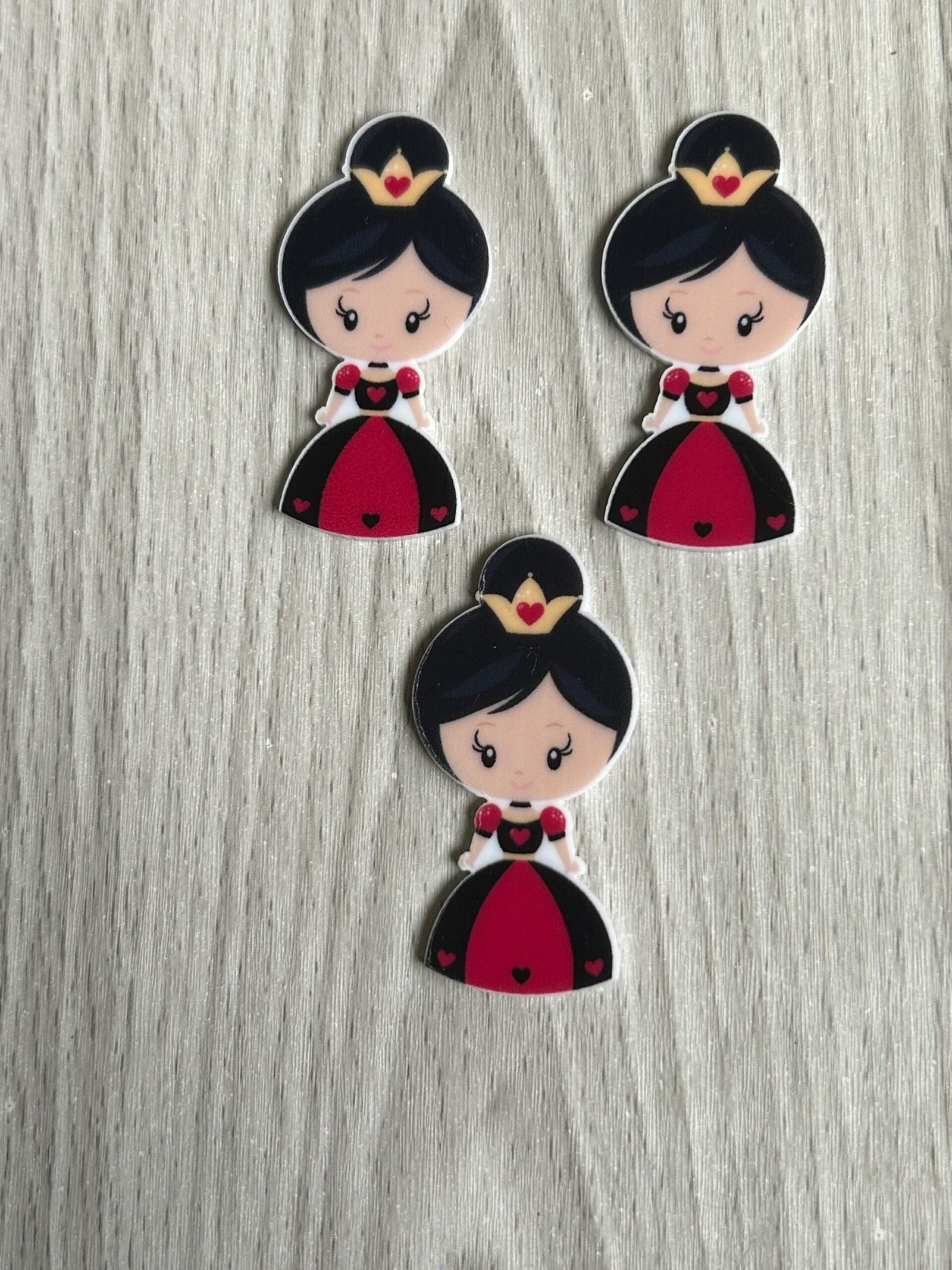 2 Queen of Hearts planar Resins Flatback hairbow hair bow supplies focal craft supply jewelry bows clips flatbacks DIY Alice Wonderland - Image 5