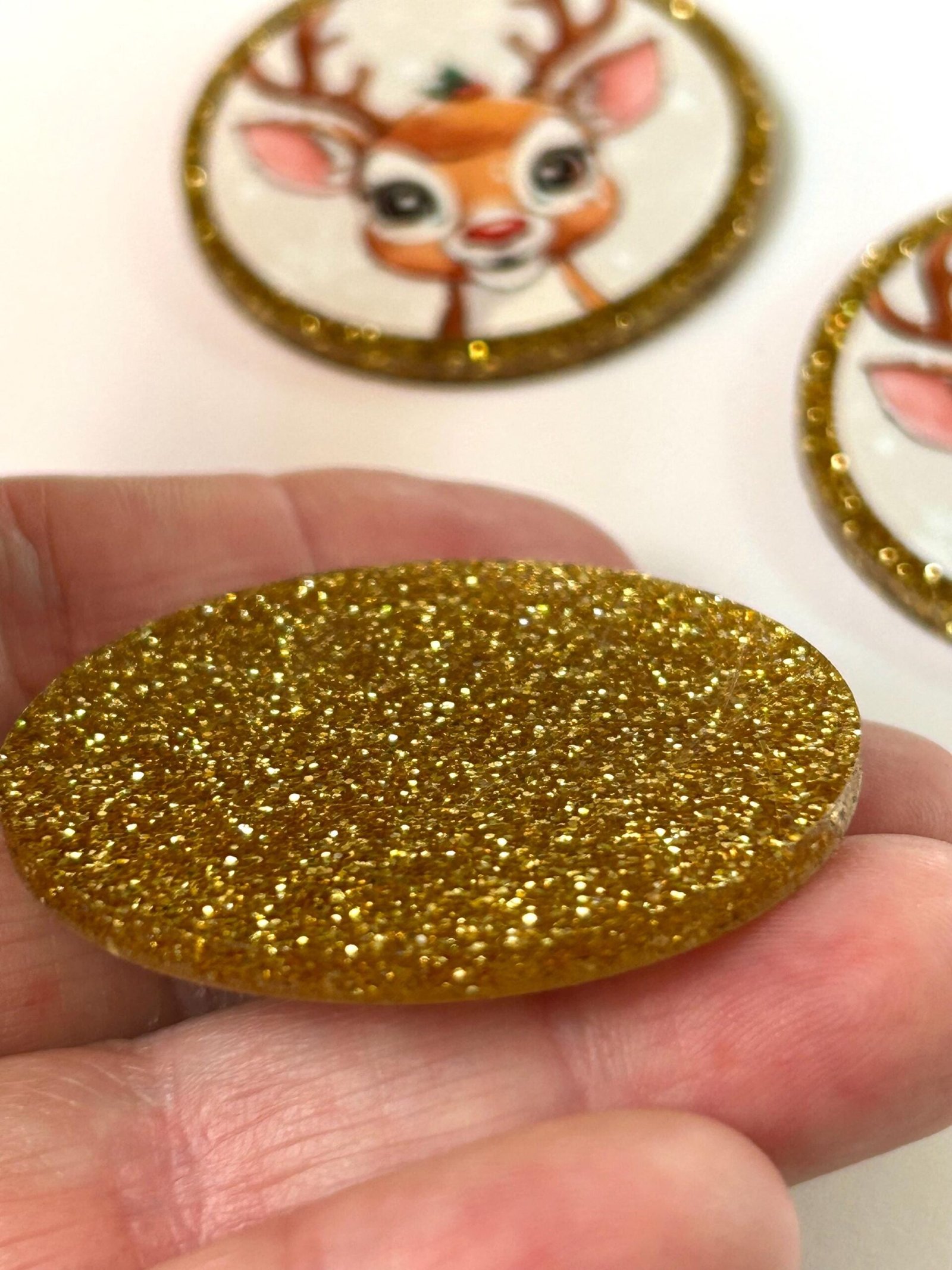 3 Deluxe Reindeer Planar Resins, holiday flatbacks - Image 3