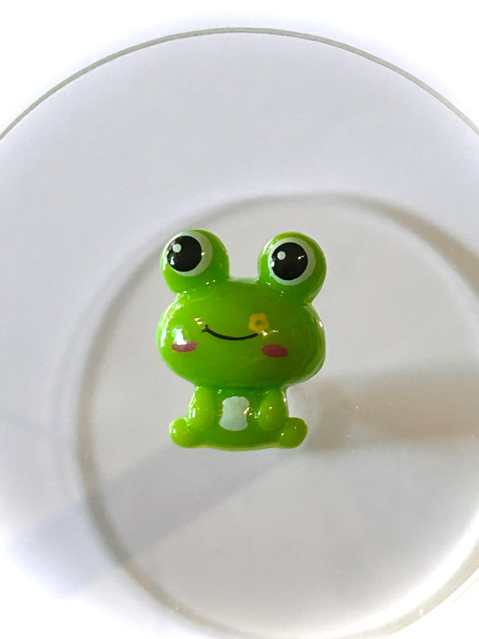 5 Glossy frog Flatback Resins, Flatbacks, Green embellishments - Image 4